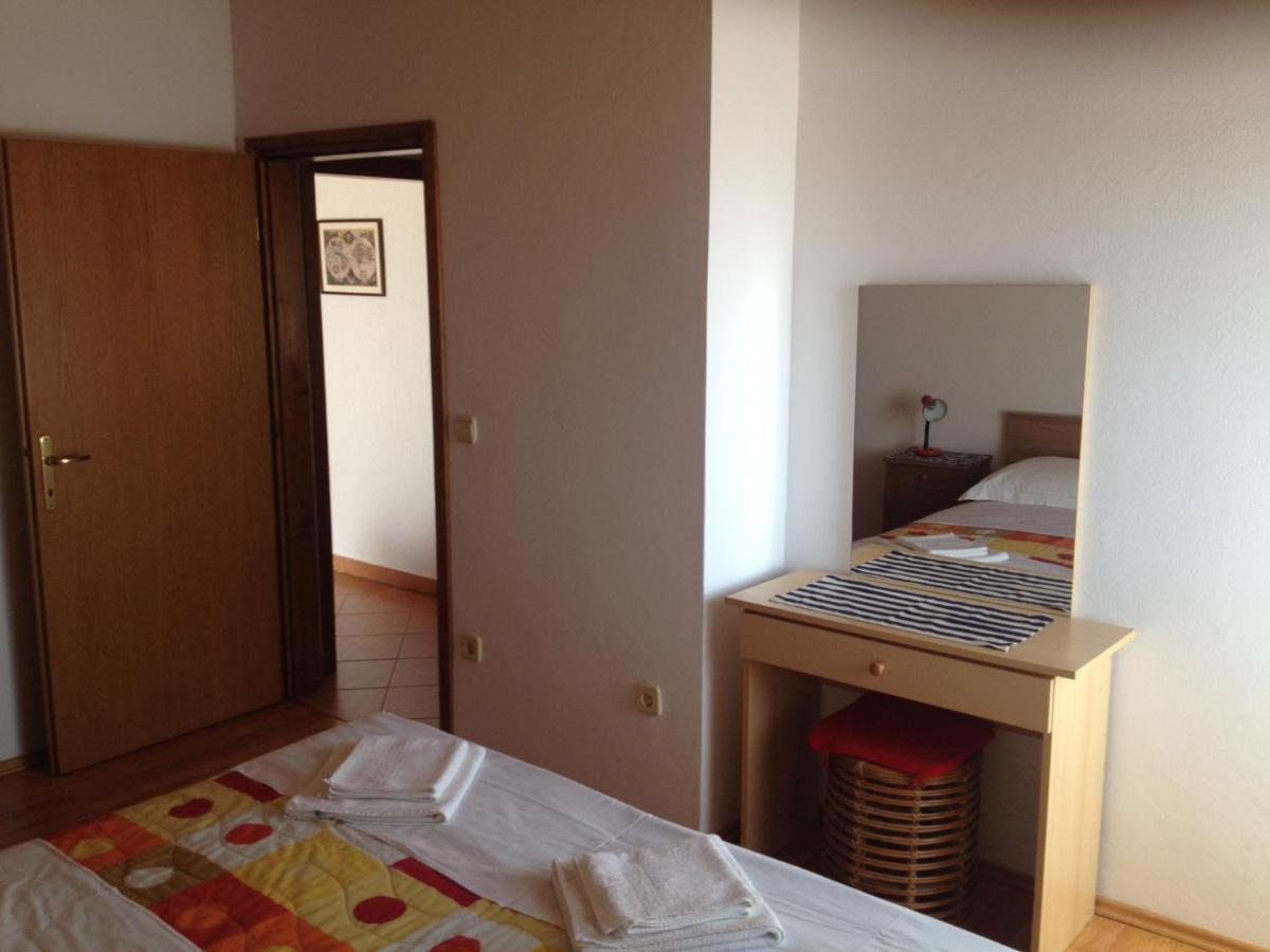 פורץ Apartments Mirela מראה חיצוני תמונה