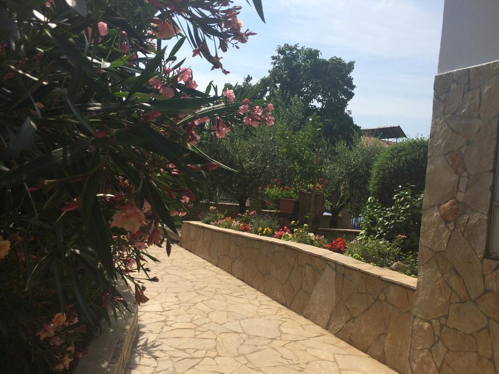 פורץ Apartments Mirela חדר תמונה