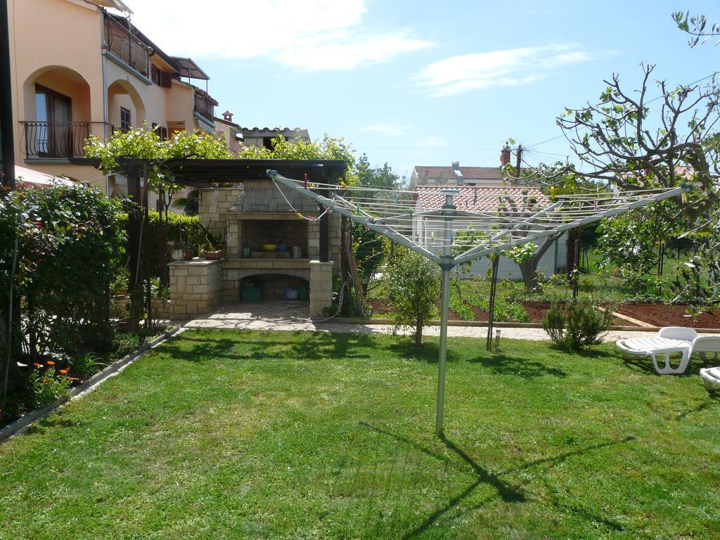 פורץ Apartments Mirela מראה חיצוני תמונה