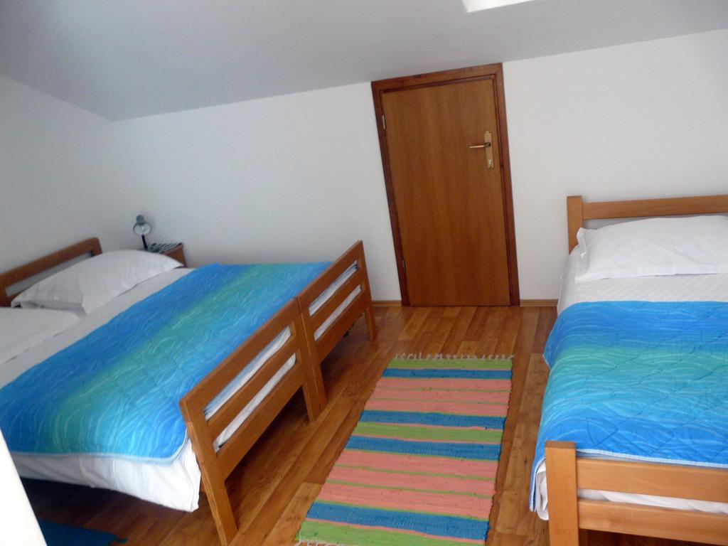פורץ Apartments Mirela מראה חיצוני תמונה