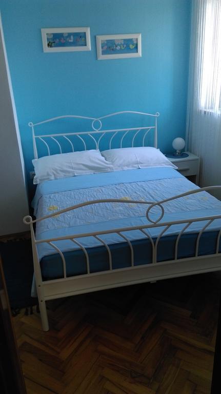 פורץ Apartments Mirela מראה חיצוני תמונה